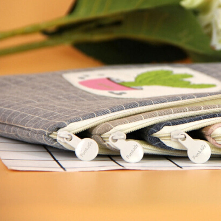 Cactus Pattern Waterproof and Dustproof Canvas File Bag Zipper Data Portable Storage Bag, Random Style Delivery