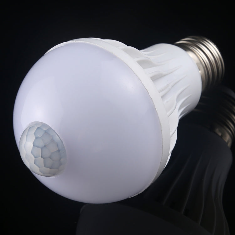 E27 7W 16 LEDs SMD 5730 450LM Infrared Motion Sensor LED Light Bulb, Sensor Distance: 4-6m, AC 220V