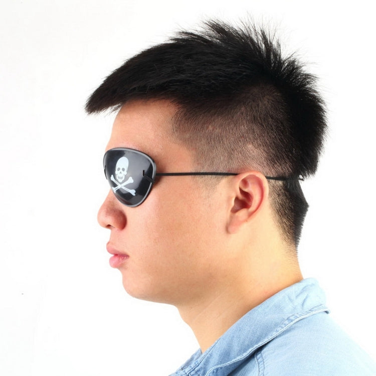 Halloween Props Plastic Pirate Eye Patches, Random Pattern Delivery