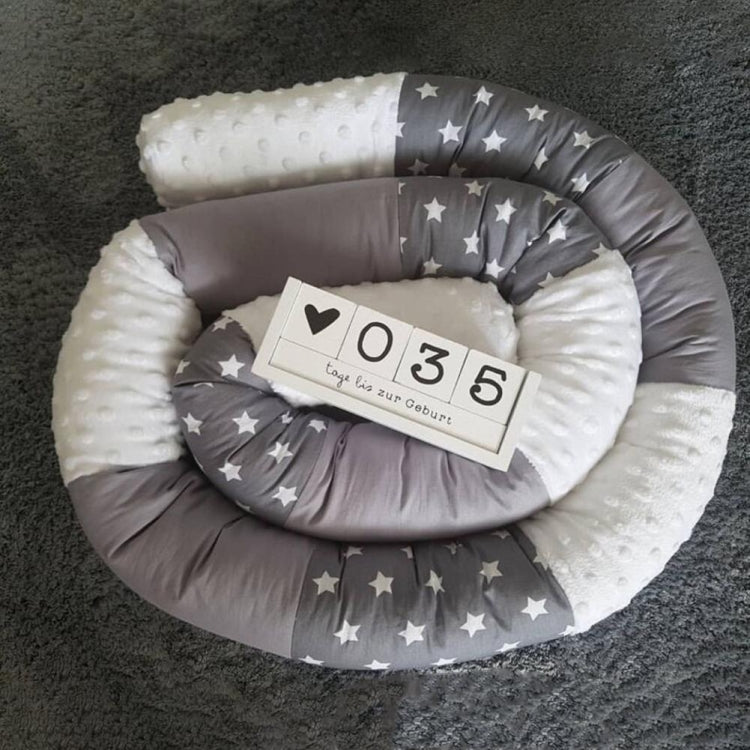 Star Matching Cylindrical Anti Collision Crib Around the Four Seasons Universal